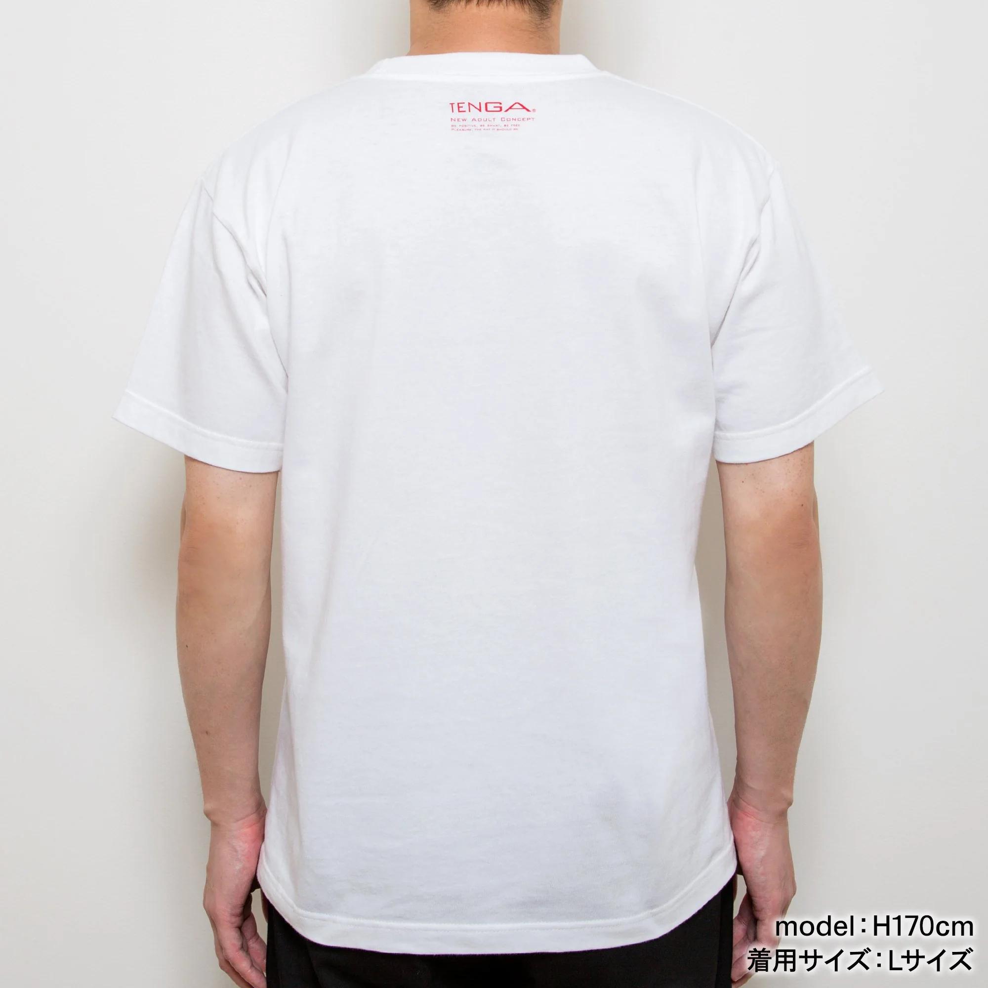 Playing with TENGA T-SHIRT White x Yellow - Image 4