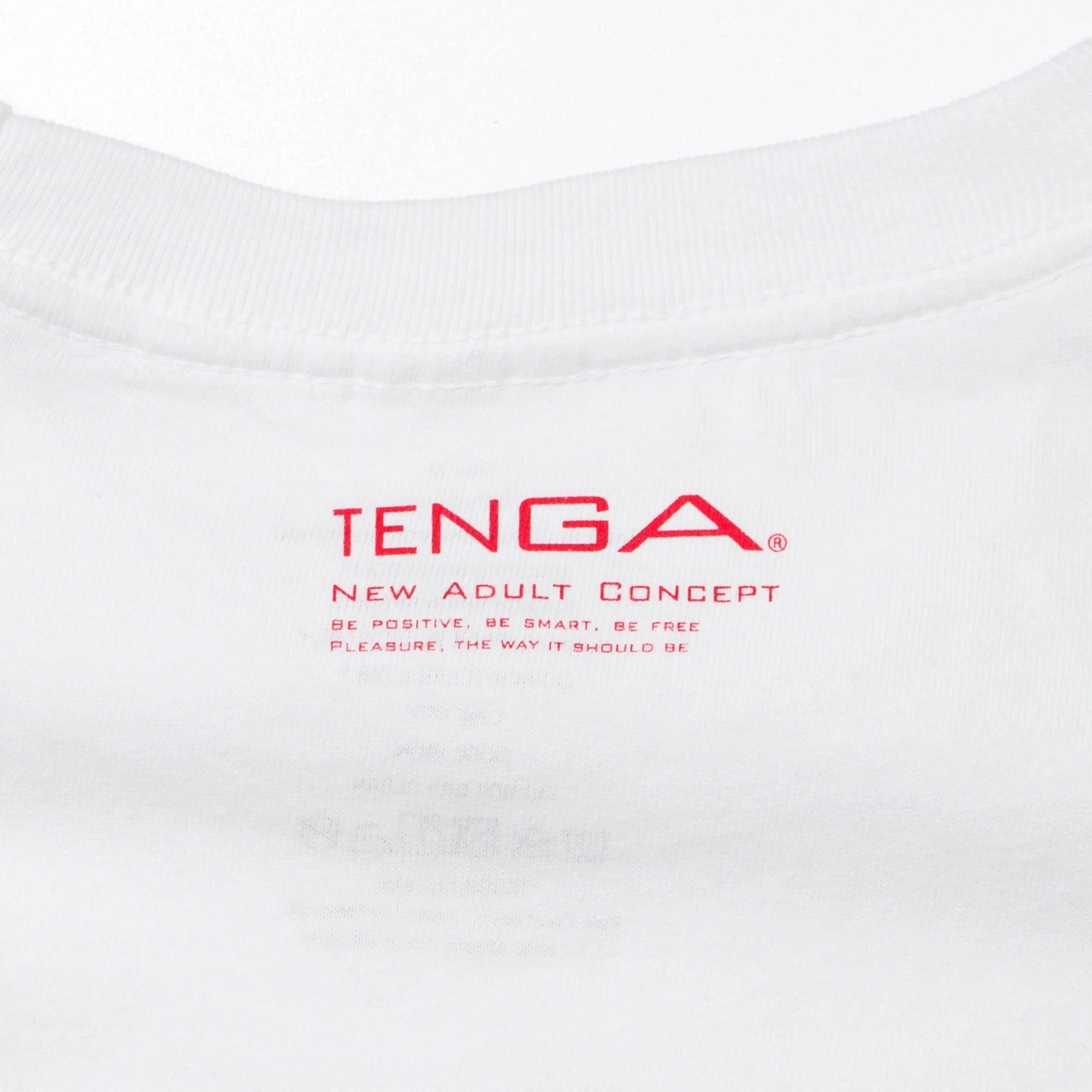 Playing with TENGA T-SHIRT White x Yellow - Image 5