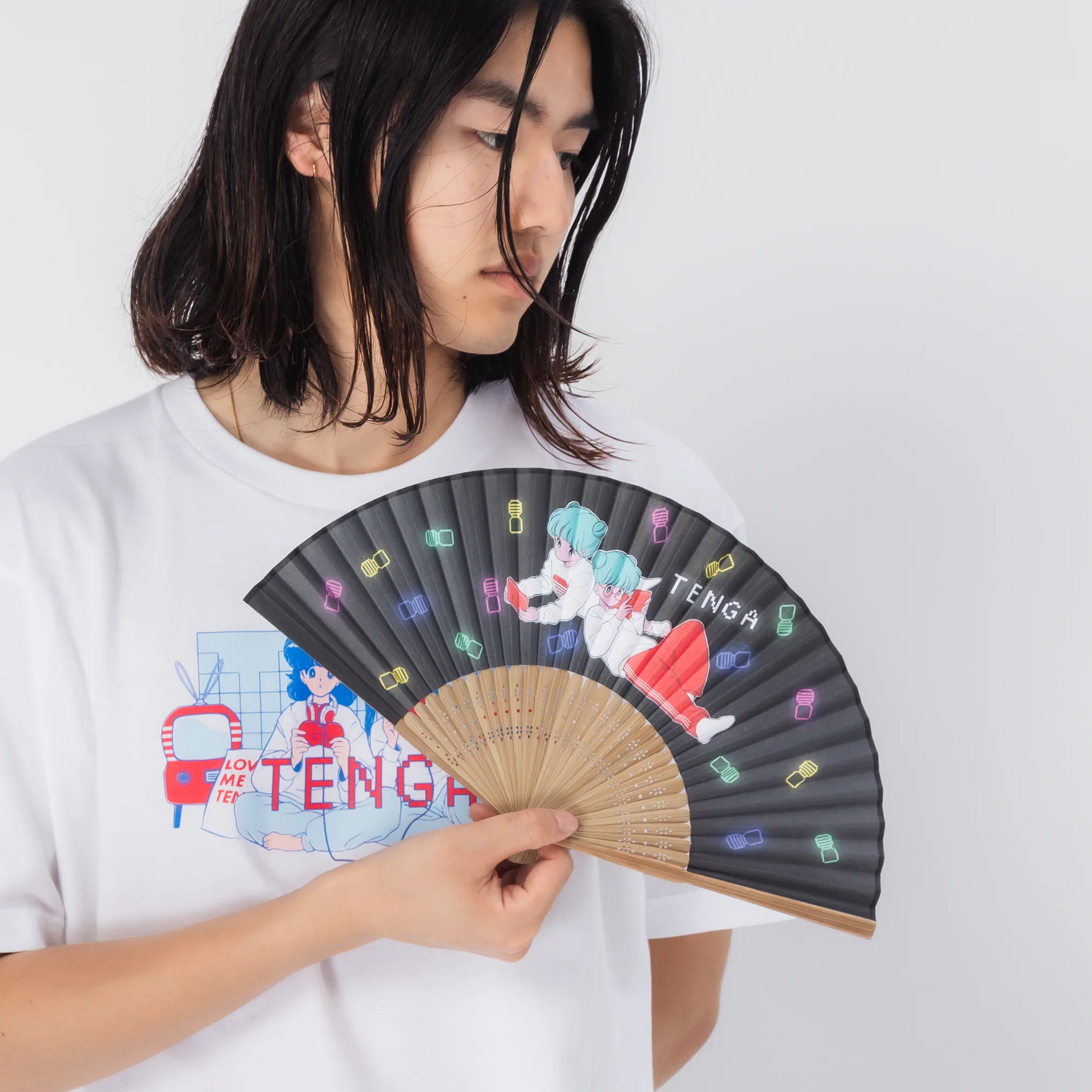 TENGA × BOB a.k.a En-Chan PLAY GAME Hand Fan Black - Image 3